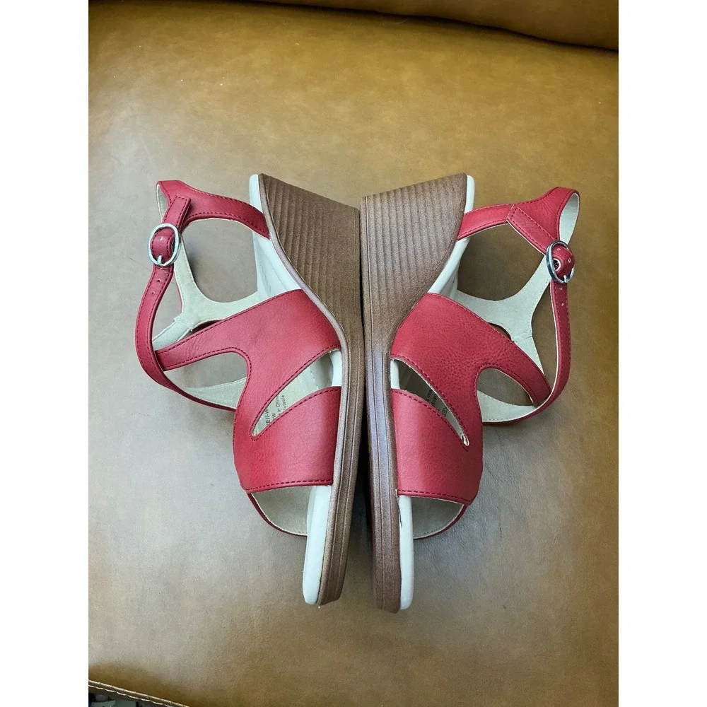 Journee Collection Kedzie II Sandals Womens 8W Red Strappy Wedge